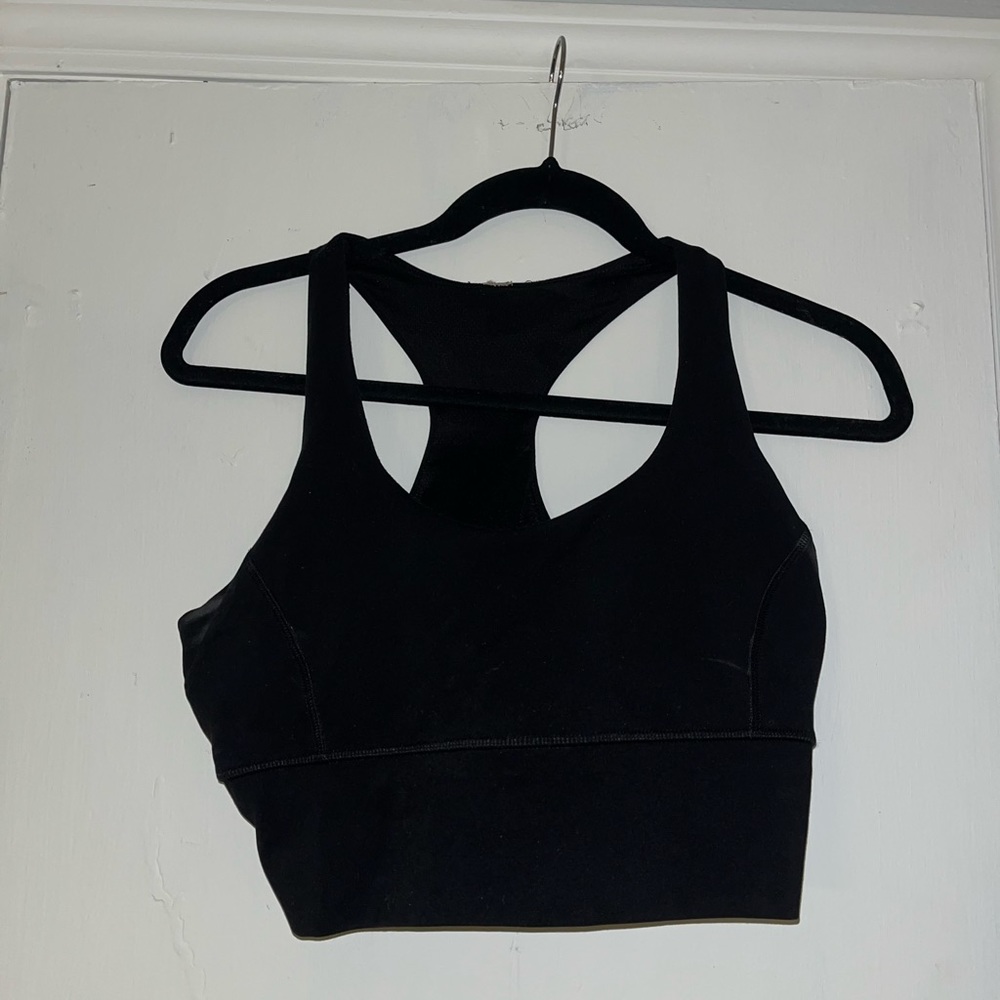 gently used black sports bra